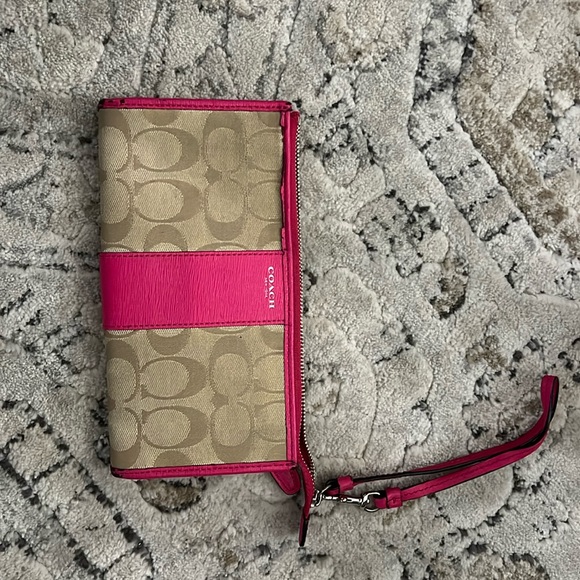 Coach Handbags - Coach wallet